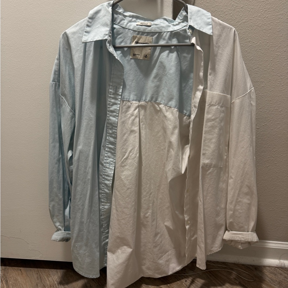 Two-Tone Blue and White Womens Button-up